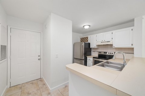 Condominio en venta en Delray Beach, Florida, 1 dormitorio, 62.43 m2 № 1013994 - foto 16