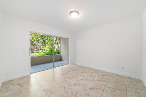 Condo in Delray Beach, Florida, 1 bedroom  № 1013994 - photo 13