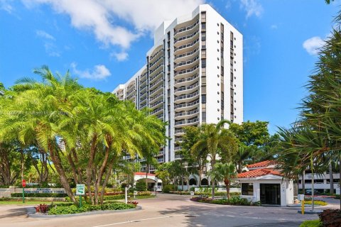 Condo in Aventura, Florida, 2 bedrooms  № 1220560 - photo 21