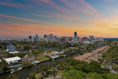 Condo in Aventura, Florida, 2 bedrooms  № 1220560 - photo 1