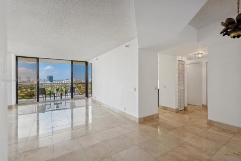 Condo in Aventura, Florida, 2 bedrooms  № 1220560 - photo 2