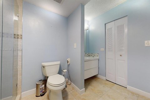 Copropriété à vendre à Hialeah, Floride: 3 chambres, 114.83 m2 № 1333350 - photo 30