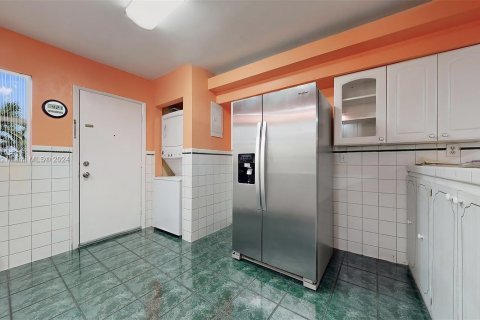 Condo in Hialeah, Florida, 3 bedrooms  № 1333350 - photo 19