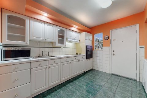 Copropriété à vendre à Hialeah, Floride: 3 chambres, 114.83 m2 № 1333350 - photo 18