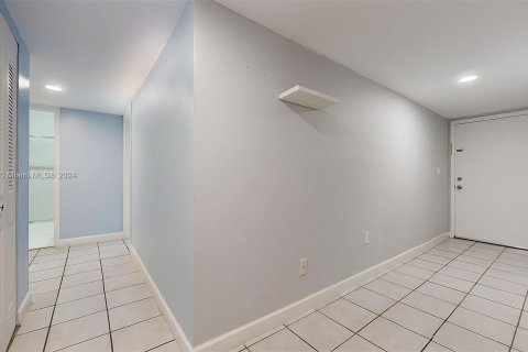 Copropriété à vendre à Hialeah, Floride: 3 chambres, 114.83 m2 № 1333350 - photo 24