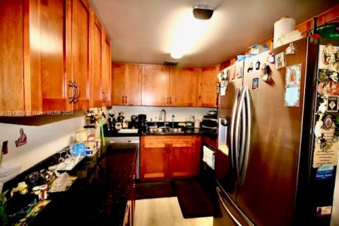 Condominio en venta en Pembroke Pines, Florida, 2 dormitorios, 88.54 m2 № 1092482 - foto 3