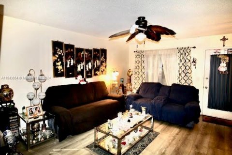 Condominio en venta en Pembroke Pines, Florida, 2 dormitorios, 88.54 m2 № 1092482 - foto 6