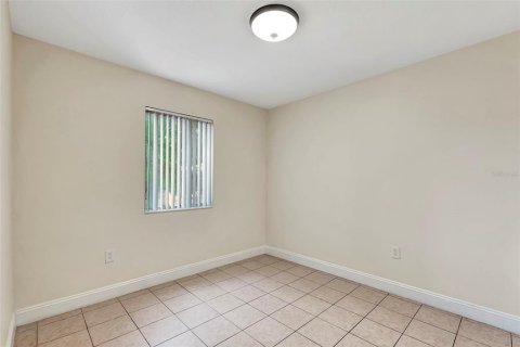 Condominio en venta en Tampa, Florida, 2 dormitorios, 81.85 m2 № 1087926 - foto 9