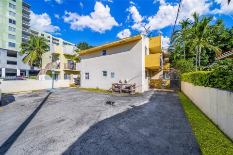 Propiedad comercial en venta en Miami, Florida № 782477 - foto 3