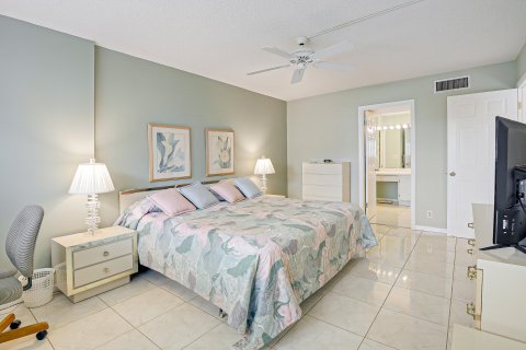 Copropriété à vendre à Lake Worth, Floride: 2 chambres, 113.53 m2 № 1003816 - photo 17