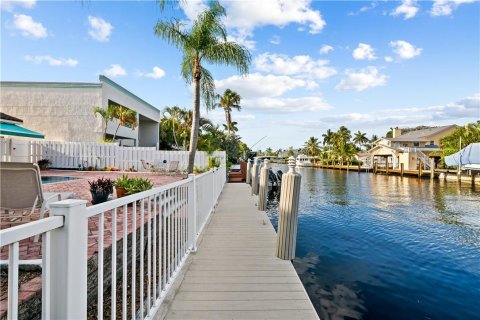 Villa ou maison à vendre à Fort Lauderdale, Floride: 4 chambres, 250.09 m2 № 1133073 - photo 18