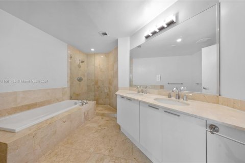 Copropriété à vendre à Aventura, Floride: 3 chambres, 167.04 m2 № 1368908 - photo 27