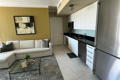 Condominio en venta en Miami, Florida, 2 dormitorios, 86.4 m2 № 1368864 - foto 3