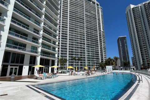 Condo in Miami, Florida, 2 bedrooms  № 1368864 - photo 20