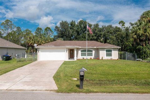 Villa ou maison à vendre à North Port, Floride: 3 chambres, 113.06 m2 № 1366561 - photo 1