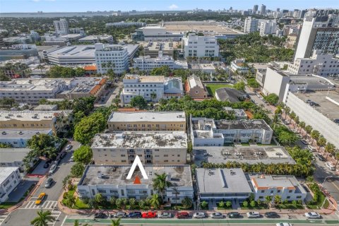 Propiedad comercial en venta en Miami Beach, Florida № 643130 - foto 9