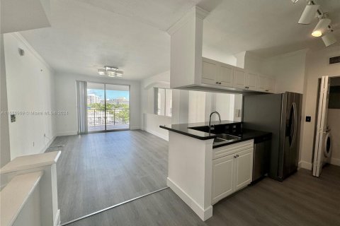 Condominio en venta en Sunny Isles Beach, Florida, 3 dormitorios, 125.7 m2 № 1404123 - foto 7