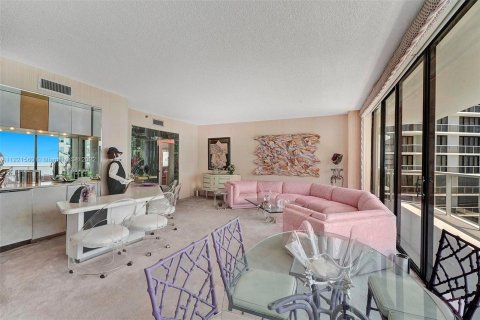 Condominio en venta en Aventura, Florida, 2 dormitorios, 167.22 m2 № 11492 - foto 8