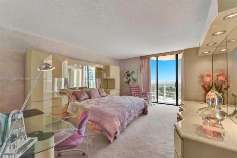 Condominio en venta en Aventura, Florida, 2 dormitorios, 167.22 m2 № 11492 - foto 13