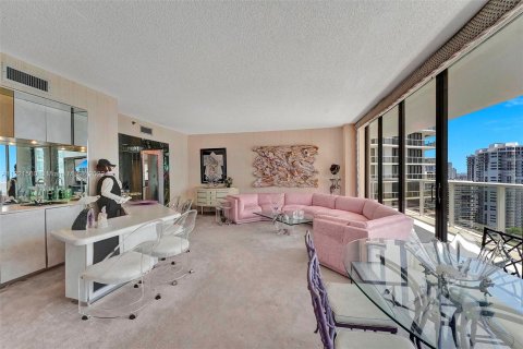 Condominio en venta en Aventura, Florida, 2 dormitorios, 167.22 m2 № 11492 - foto 7