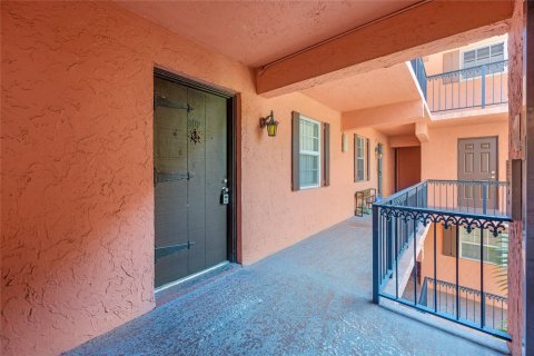 Condo in Fort Lauderdale, Florida, 2 bedrooms  № 1208050 - photo 3