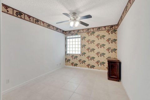 House in Lake Worth, Florida 3 bedrooms, 171.78 sq.m. № 1146189 - photo 17