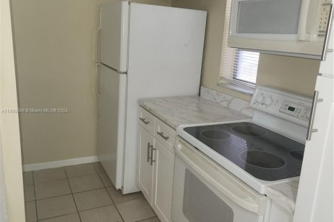 Condominio en venta en Coral Springs, Florida, 2 dormitorios, 71.35 m2 № 837260 - foto 20