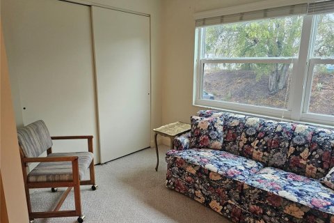 Condo in New Port Richey, Florida, 1 bedroom  № 1415819 - photo 23