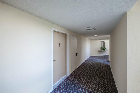 Copropriété à vendre à Lauderhill, Floride: 2 chambres, 128.58 m2 № 948912 - photo 25