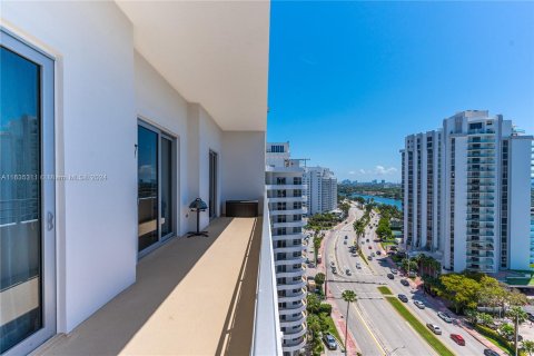 Copropriété à vendre à Miami Beach, Floride: 2 chambres, 97.36 m2 № 1305075 - photo 26