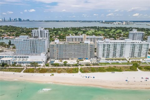 Copropriété à vendre à Miami Beach, Floride: 2 chambres, 97.36 m2 № 1305075 - photo 3