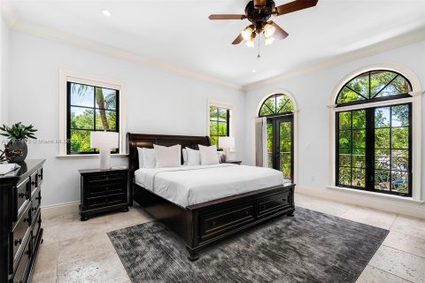 Villa ou maison à vendre à Pinecrest, Floride: 6 chambres, 893.72 m2 № 568026 - photo 27