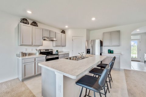 Casa en venta en Auburndale, Florida, 5 habitaciones, 242 m2 № 344032 - foto 4