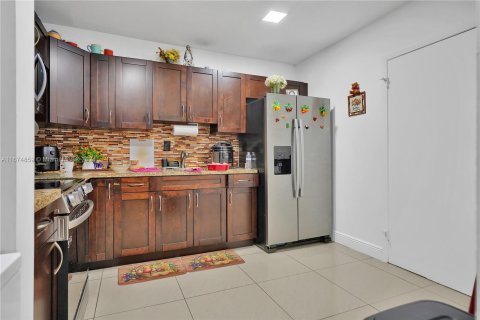 Immobilier commercial à vendre à Miami, Floride: 231.33 m2 № 1398195 - photo 15