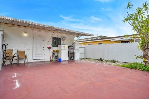 Immobilier commercial à vendre à Miami, Floride: 231.33 m2 № 1398195 - photo 24