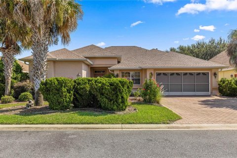 Villa ou maison à vendre à Ocala, Floride: 3 chambres, 213.49 m2 № 1422305 - photo 1