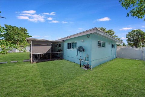 House in Fort Lauderdale, Florida 3 bedrooms, 144.93 sq.m. № 1321137 - photo 28