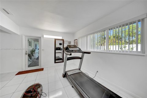 House in Fort Lauderdale, Florida 3 bedrooms, 144.93 sq.m. № 1321137 - photo 22