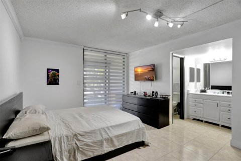 Condominio en venta en Tamarac, Florida, 2 dormitorios, 94.11 m2 № 1017054 - foto 21