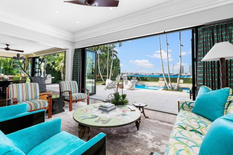 Villa ou maison à vendre à Palm Beach, Floride: 5 chambres, 589.65 m2 № 329064 - photo 1