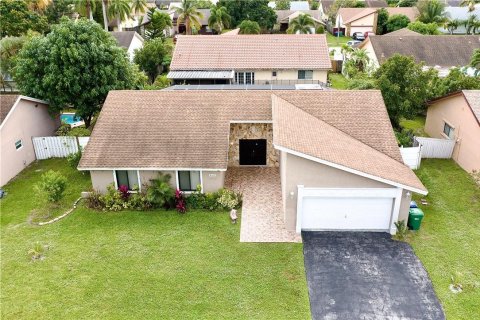 Casa en venta en Lauderhill, Florida, 3 dormitorios, 187.76 m2 № 1141134 - foto 5