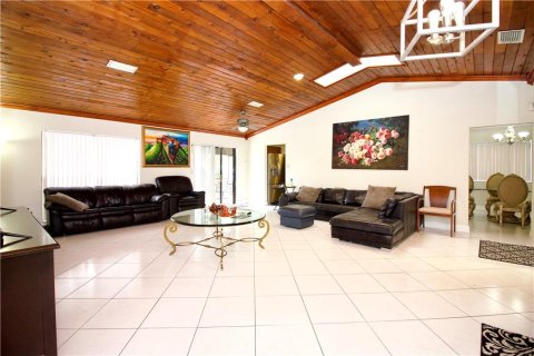 Villa ou maison à vendre à Lauderhill, Floride: 3 chambres, 187.76 m2 № 1141134 - photo 22