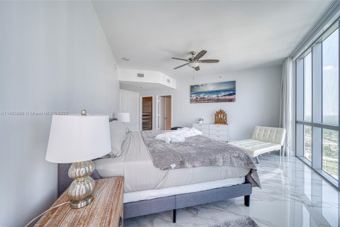 Condominio en venta en North Miami Beach, Florida, 2 dormitorios, 135.54 m2 № 751988 - foto 4