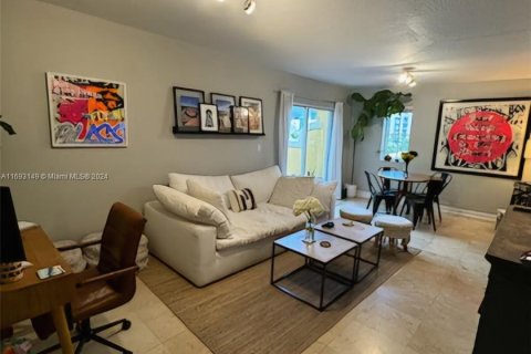 Condominio en venta en Coral Gables, Florida, 1 dormitorio, 70.42 m2 № 1441788 - foto 4