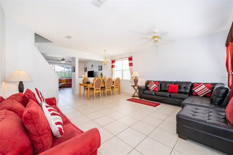 Villa ou maison à vendre à Davenport, Floride: 5 chambres, 263.38 m2 № 1312833 - photo 6