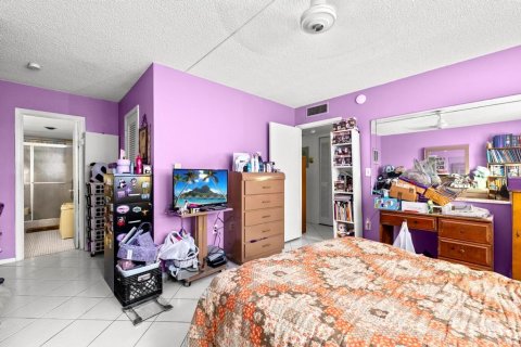 Купить кондоминиум в Норт-Майами-Бич, Флорида 2 спальни, 103.12м2, № 945278 - фото 25