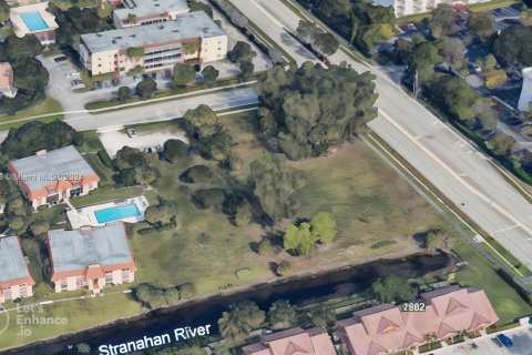 Propiedad comercial en venta en Coral Springs, Florida № 1369159 - foto 12