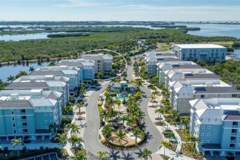 Copropriété à louer à Bradenton, Floride: 3 chambres, 154.59 m2 № 213389 - photo 1