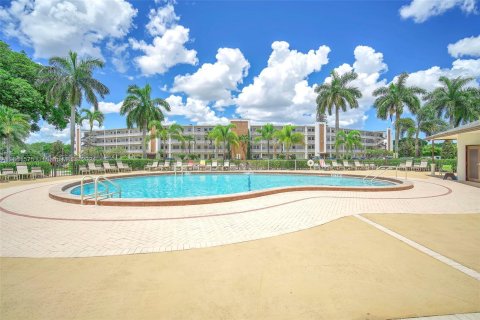 Copropriété à vendre à Boca Raton, Floride: 2 chambres, 83.24 m2 № 1374208 - photo 4