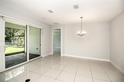 House in Delray Beach, Florida 5 bedrooms, 240.06 sq.m. № 1119194 - photo 22